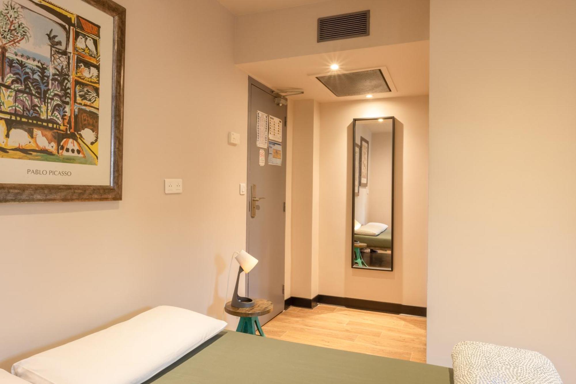 Saint Exupery Hostel Nizza