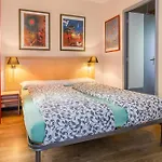 Villa Saint Exupery Beach Hostel